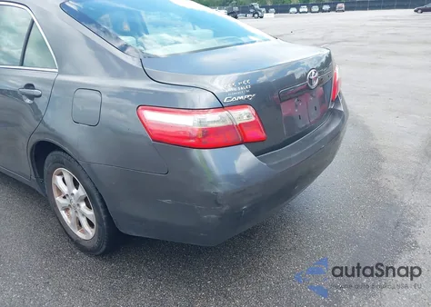 2009 Toyota Camry Le z USA, uszkodzony, nr VIN 4T4BE46K89R082187